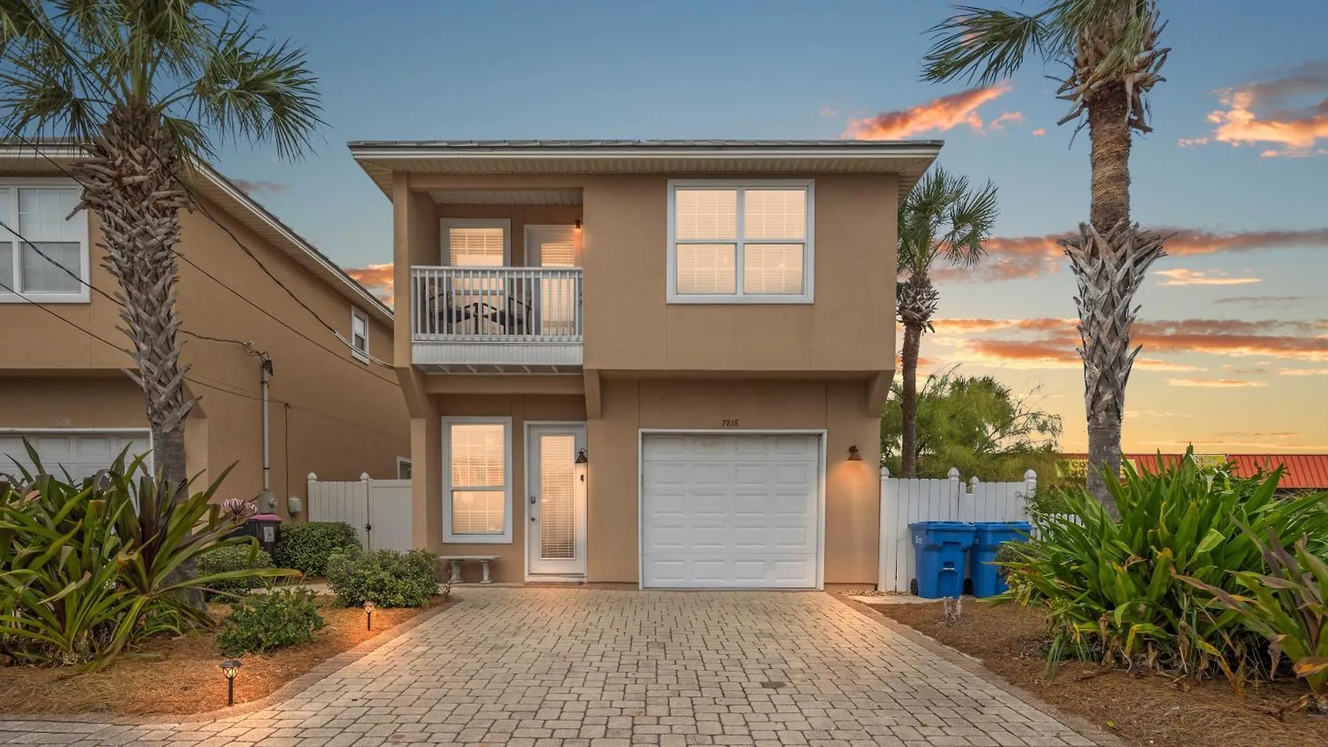 Escape To Sand Dollar Holler: Coastal Retreat, 3 Beds, 25 Baths, Sleeps 10! Panama City Beach